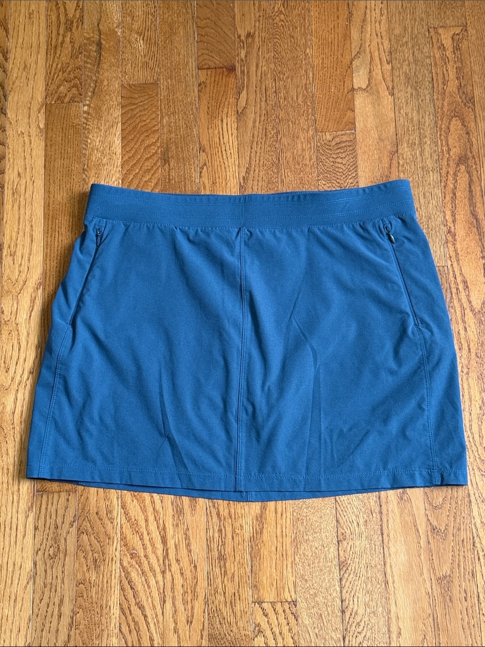 NWOT Kuhl Freeflex Active Skort with Zip Pockets Large NWOT UV Protection